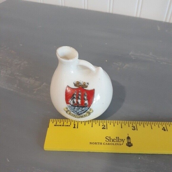 Crest of More Cambe Miniature Handle Urn Gemma Crested China - Picture 6 of 6